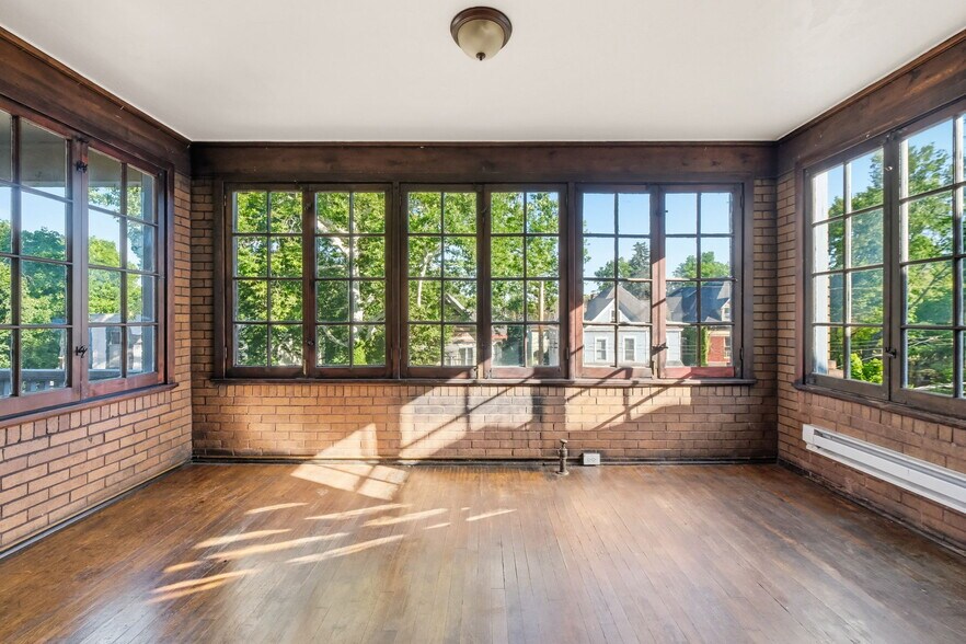 Building Photo - 407 Biddle Ave