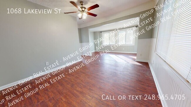 Building Photo - 1068 Lakeview St