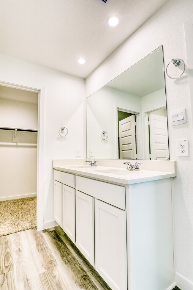 Building Photo - 2829 Lisburn Ter Ln