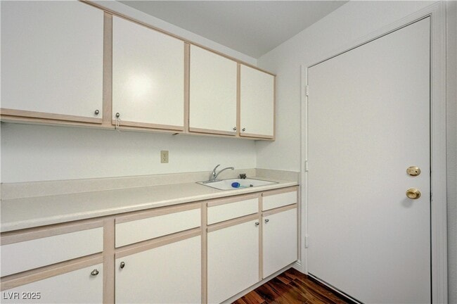 Building Photo - 2505 Palmridge Dr