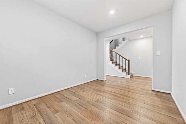 Building Photo - 1322 Eagle Pass Dr