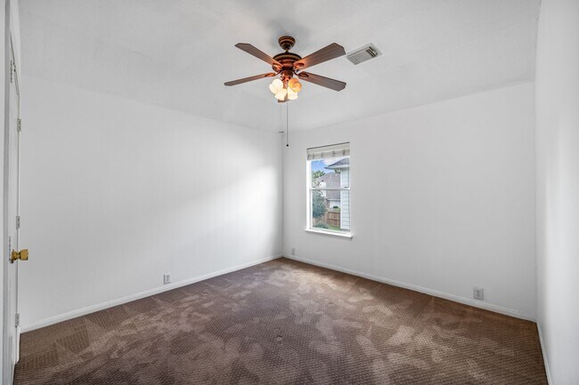 Building Photo - Gorgeous Pulte home in Sunrise Lakes