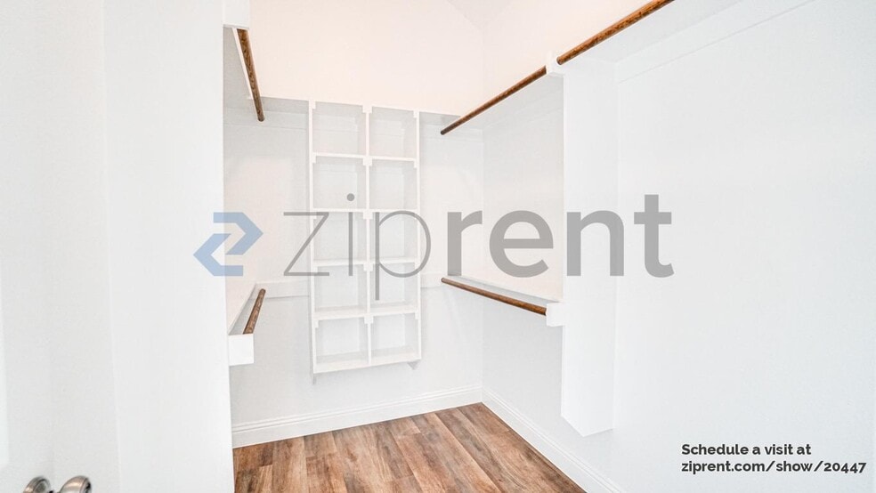 Building Photo - 631 Gould St