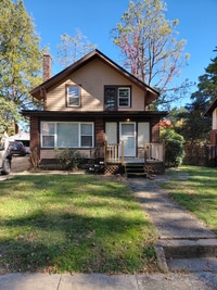 Building Photo - 479 St Leger Ave