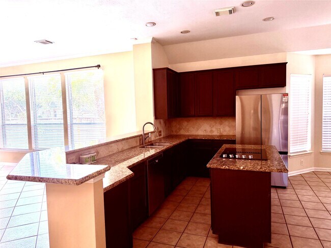 Building Photo - 1723 Wind Trace Cove