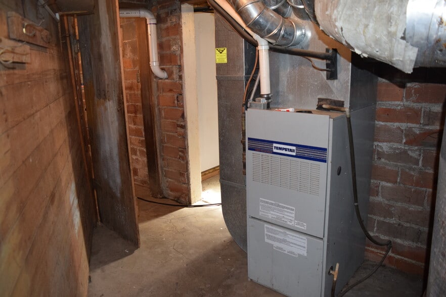 27419 furnace - 27419 Elmtree Rd