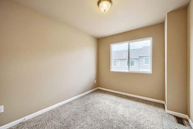 Building Photo - 4219 Perryville Pt