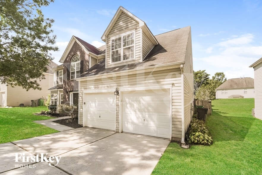 Building Photo - 5309 Kiev Dr