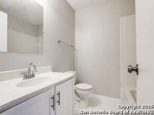 Building Photo - 1322 Dezarae St