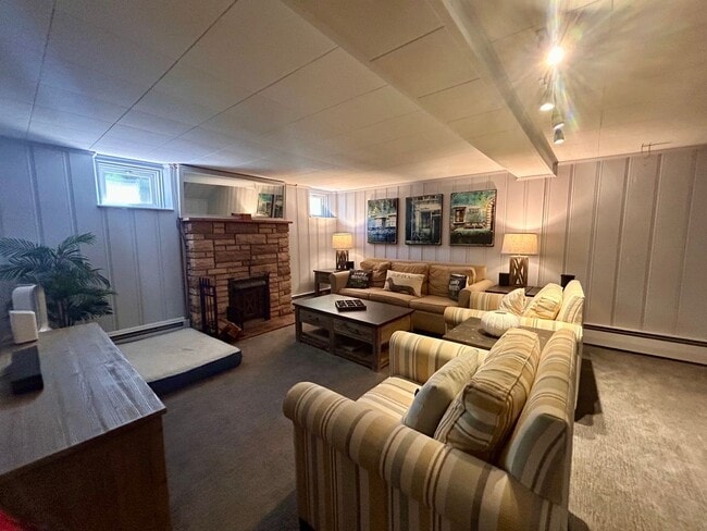 Building Photo - $0 DEPOSIT OPTION. 3BED/2BATH CHARMING HOM...