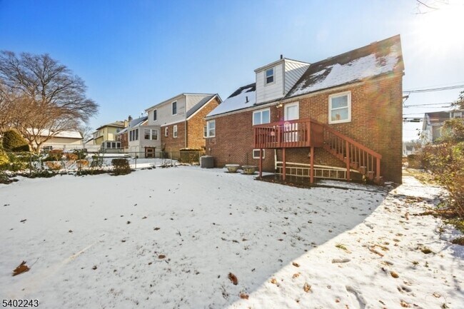 Building Photo - 298 Newark Ave