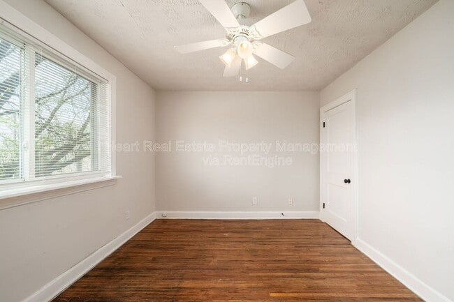 Building Photo - 32 Schultz Ave