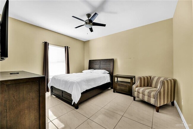 Building Photo - 17 East St