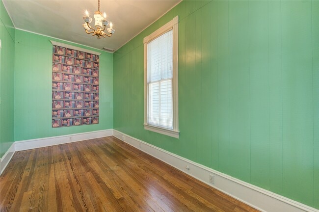 Building Photo - 1619 Ursuline St