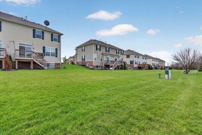 Building Photo - 15012 W Cyrus Dr