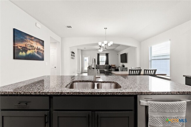 Building Photo - 2341 Aylesbury Dr