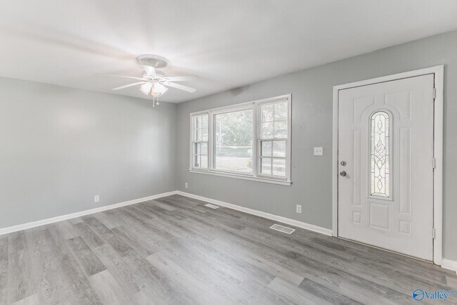 Building Photo - 4808 Bluehaven Dr NW