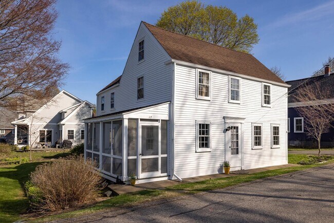 Building Photo - 17 Elm Ct