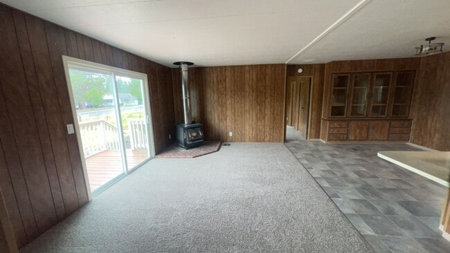 Building Photo - 829 W Harbeck Rd