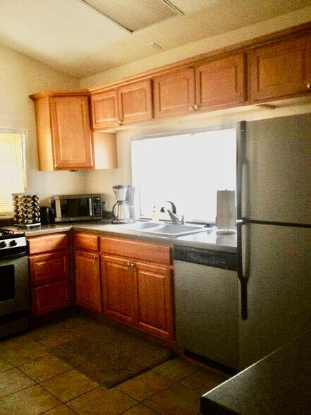 Kitchen - 311 S Montezuma St