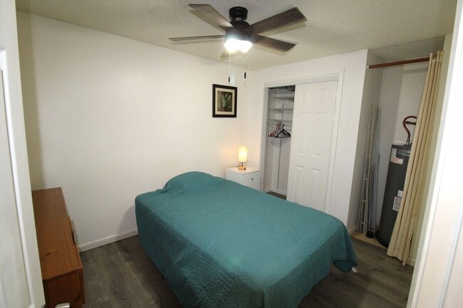 Building Photo - Kihei Shores - Furnished 2 Bed/2Bath Condo - Pool and Hot Tub - 2 Parking Spaces