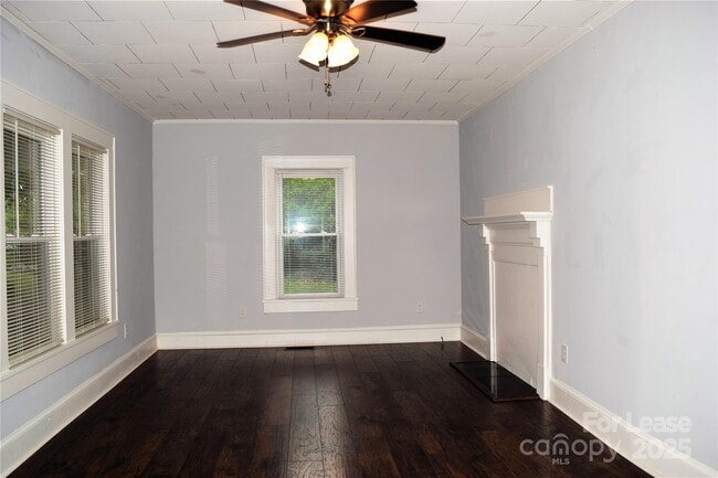 Building Photo - 234 N Eastway Dr
