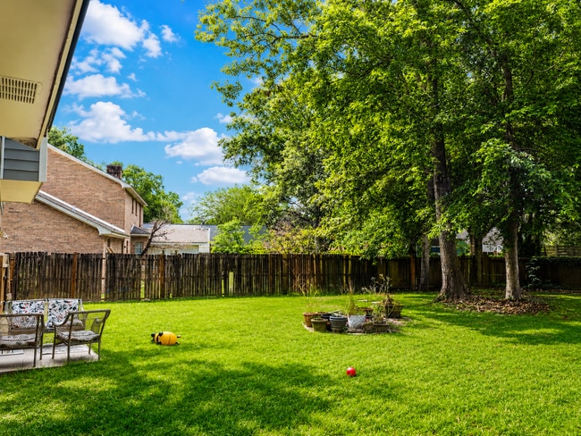 Building Photo - 4008 Breezy Hill Ln