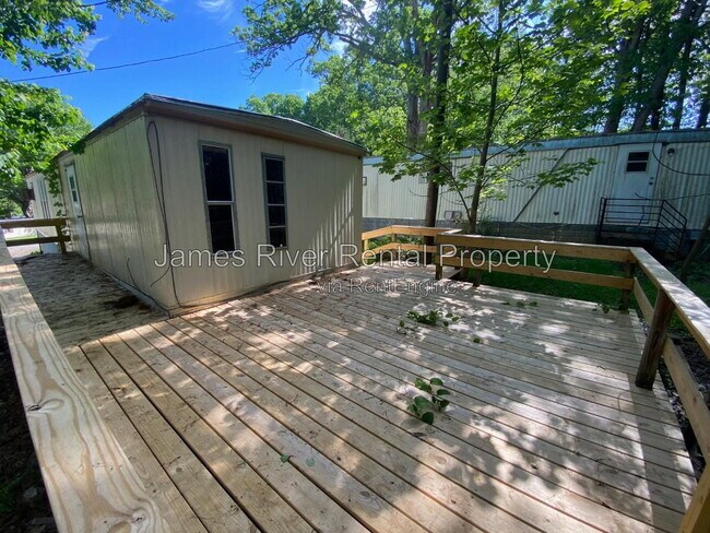 Building Photo - 117 Pomona Ct