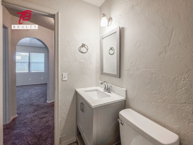 Building Photo - Newly Remodeled Home in SW OKC for Lease