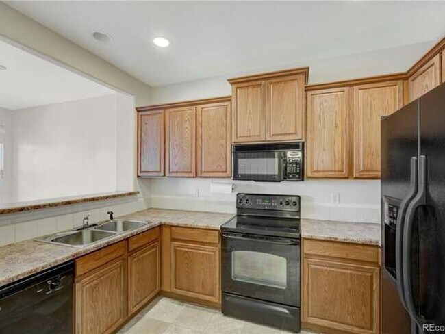 Building Photo - 3 Bedroom Townhome in Monument