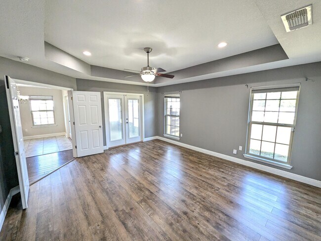 Building Photo - 8129 Segura St