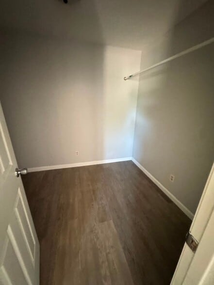Building Photo - 1328 Juniper Dr