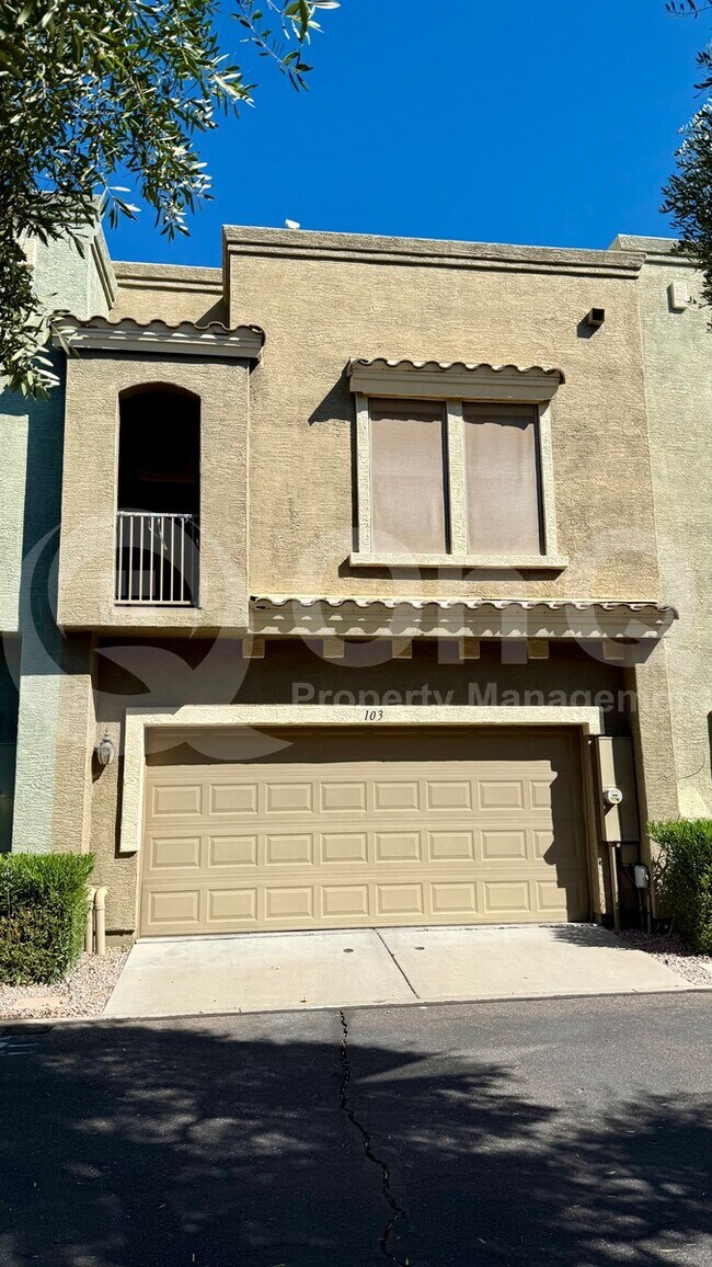 Building Photo - 6710 E University Dr