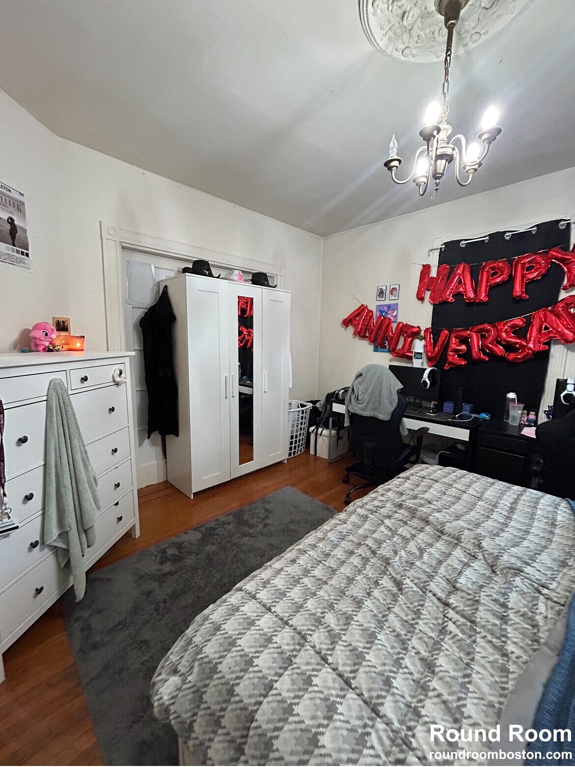 Building Photo - 17 Hillside St