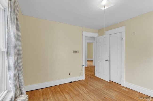 Building Photo - 228 Highgate Ave