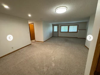 Building Photo - 6990 Redwing Ln