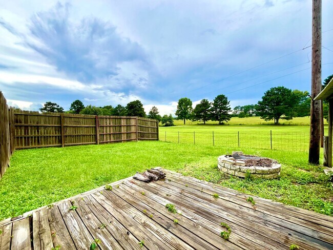 Building Photo - 3682 Farm to Market 344 E