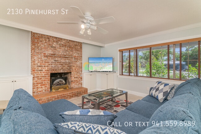 Building Photo - 2130 Pinehurst St