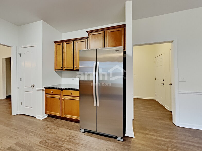 Building Photo - 3199 Arbor Oaks Dr SW