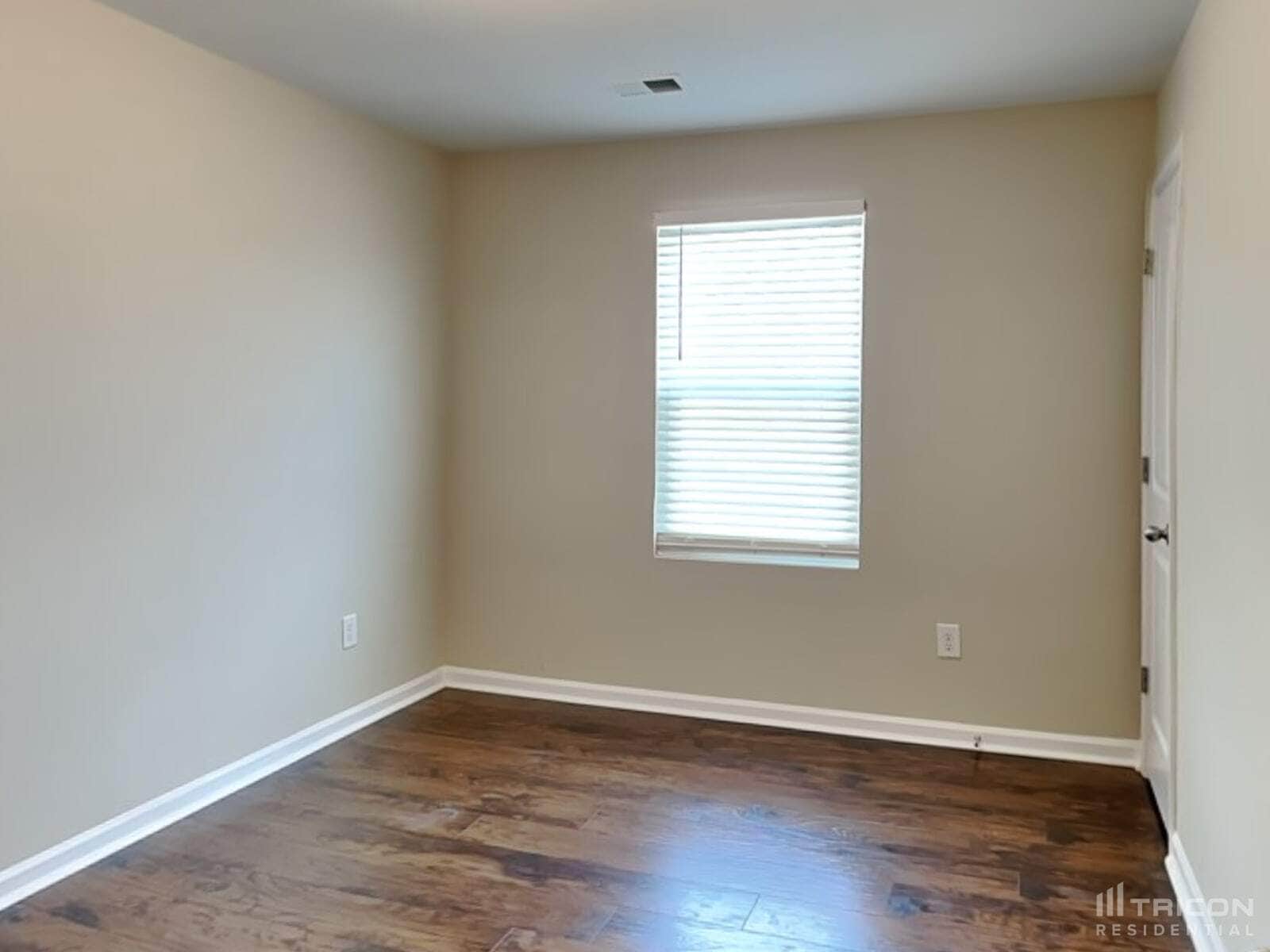 Building Photo - 42 Jones Creek Cir