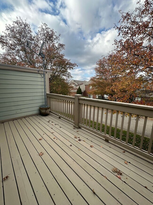 Building Photo - Spacious 2BR/2BA Townhome in Cobblestone F...