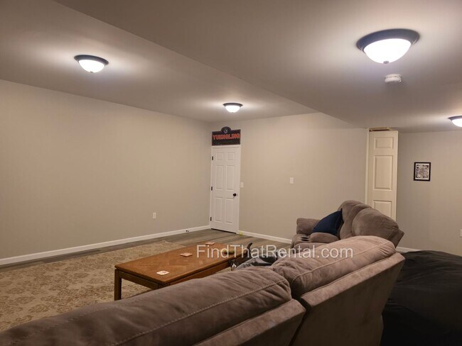 Building Photo - Coming Soon ~August 16, 2026 -- pet friendly ranch with dishwasher, garage, basement, storage, ya...