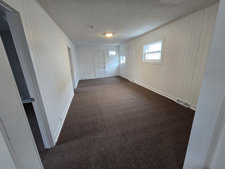 Building Photo - 1801 50th St