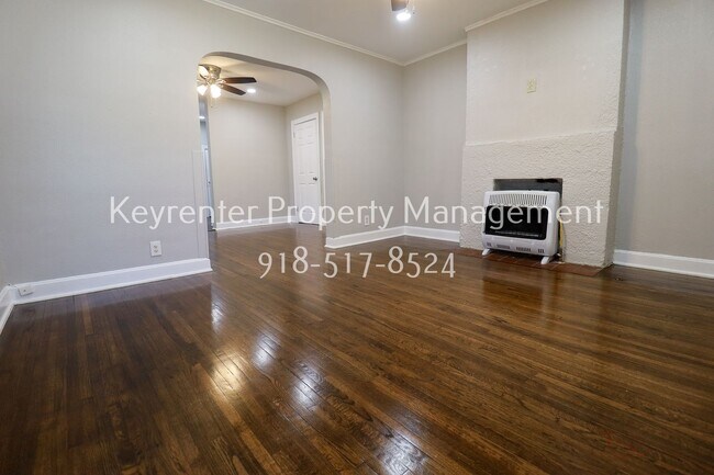 Building Photo - 345 S Zunis Ave