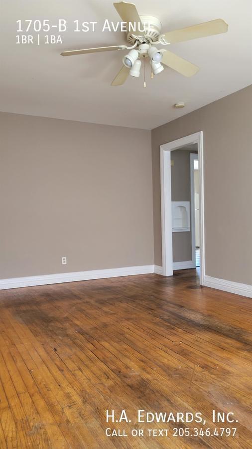 Building Photo - 1705 1st Ave