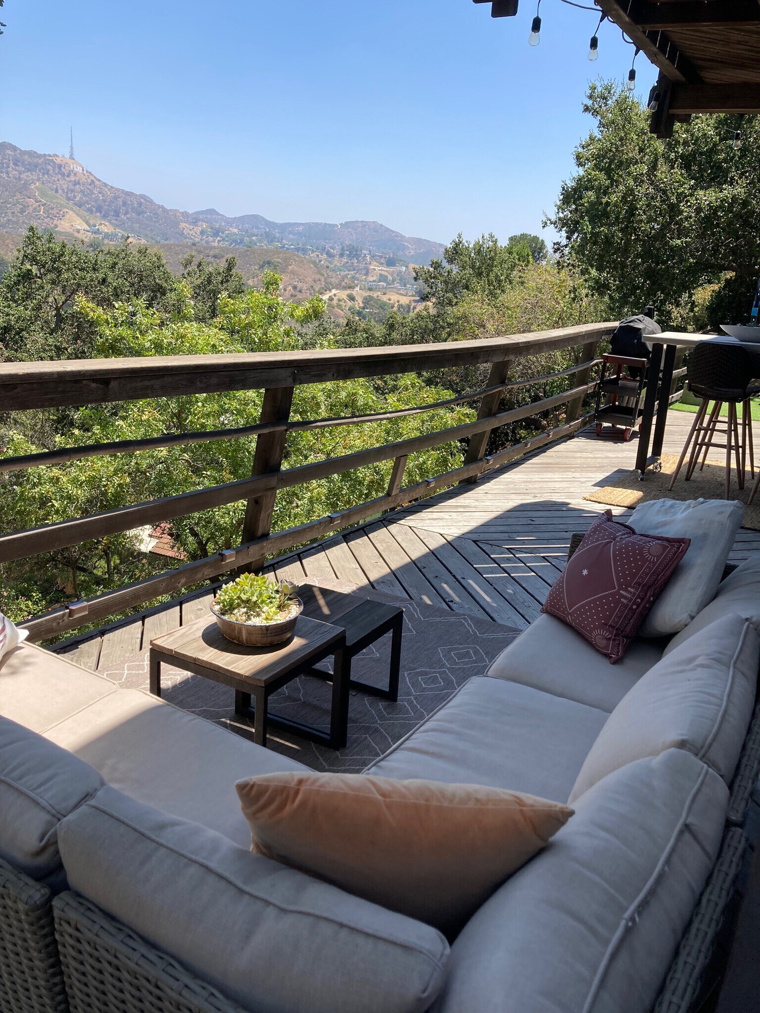 Outside Seating Area - 3026 Valevista Trl