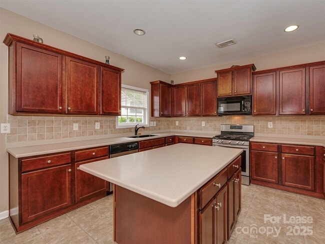 Building Photo - 5607 Fulton Ridge Dr