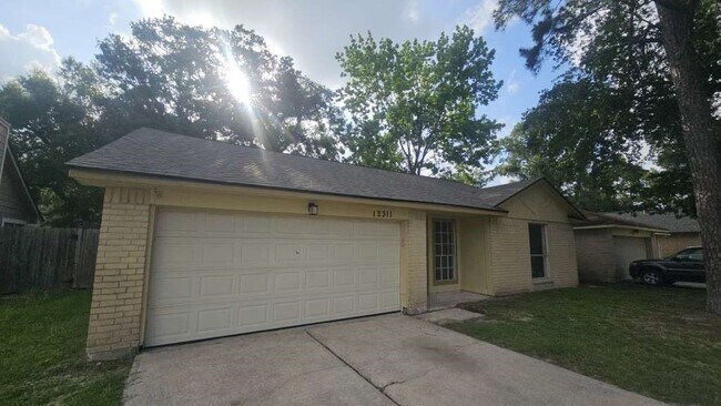 Building Photo - 12311 Kings Chase Dr