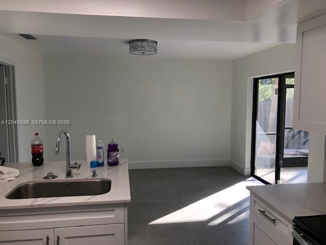 Building Photo - 9124 SW 112th Ct