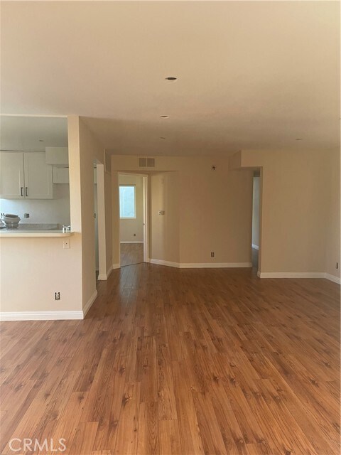 Building Photo - 14758 Magnolia Blvd